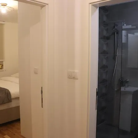 Apartman Διαμέρισμα