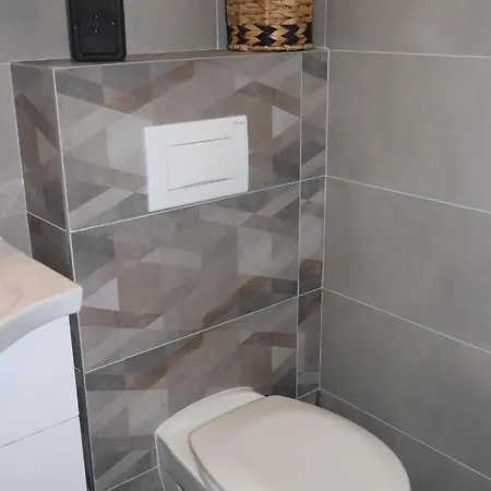 Apartman *