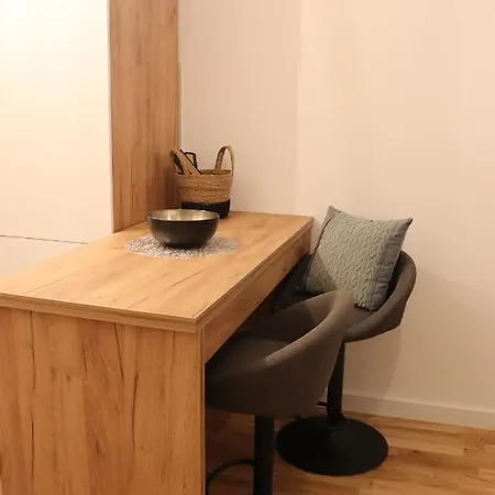 Apartman *